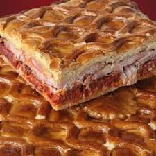 si vienes a un congreso en Salamanca, no olvides probar el hornazo